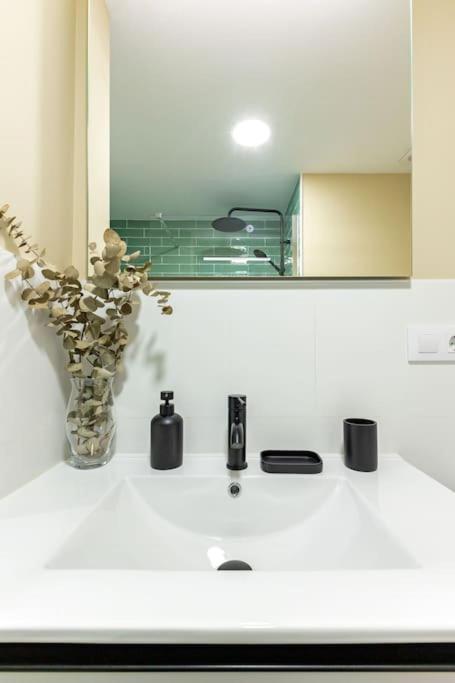 New Suite Reformada Con Excelente Ubicacion Sevilla Dış mekan fotoğraf